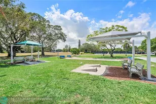 190 Oakridge M, Deerfield Beach, FL 33442 - Photo 32