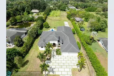 5941 SW 185th Way, Southwest Ranches, FL 33332 - Photo 4