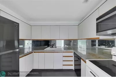 6371  Bay Club Dr, Unit #4, Fort Lauderdale, FL 33308 - Photo 10