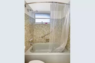 715  Lori Dr, Unit #315, Palm Springs, FL 33461 - Photo 28