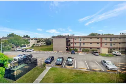 715  Lori Dr, Unit #315, Palm Springs, FL 33461 - Photo 12