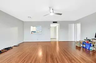 715 Lori Dr, Palm Springs, FL 33461 - Photo 22