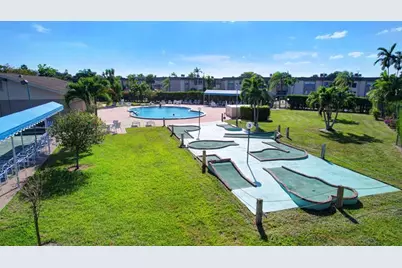 715  Lori Dr, Unit #315, Palm Springs, FL 33461 - Photo 38