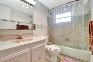 715 Lori Dr, Palm Springs, FL 33461 - Photo 26