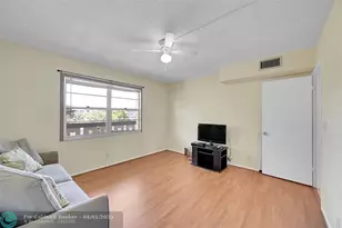 2901 Victoria Cir, Coconut Creek, FL 33066 - Photo 22