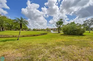 9841 Sunrise Lakes Blvd, Sunrise, FL 33322 - Photo 16