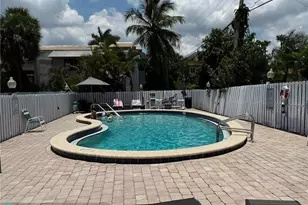 2555 NE 11th St, Fort Lauderdale, FL 33304 - Photo 10