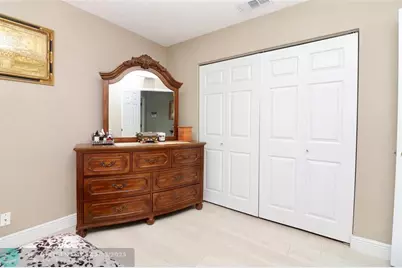 6307  Silk Oak Cir, Tamarac, FL 33319 - Photo 38