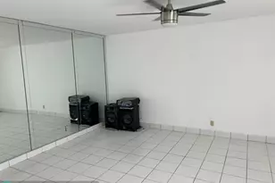 133 Tuscany B, Delray Beach, FL 33446 - Photo 4