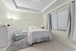 810 NW Rutherford Ct, Port Saint Lucie, FL 34983 - Photo 10