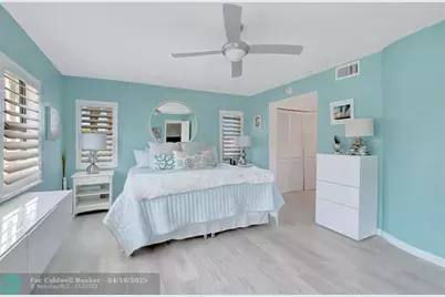 330 SE 20 Ave, Unit #205, Deerfield Beach, FL 33441 - Photo 24