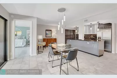 330 SE 20 Ave, Unit #205, Deerfield Beach, FL 33441 - Photo 16