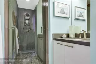 816 NE 7th St, Fort Lauderdale, FL 33004 - Photo 8