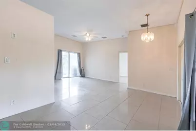 906 E 10th St, Lehigh Acres, FL 33972 - Photo 6