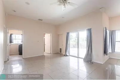 906 E 10th St, Lehigh Acres, FL 33972 - Photo 14