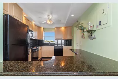 511  Bayshore Dr, Unit #410, Fort Lauderdale, FL 33304 - Photo 12