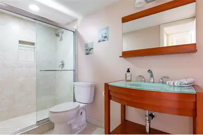 511  Bayshore Dr, Unit #410, Fort Lauderdale, FL 33304 - Photo 34