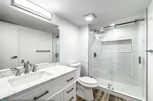 20329 W Country Club Dr, Miami, FL 33180 - Photo 22