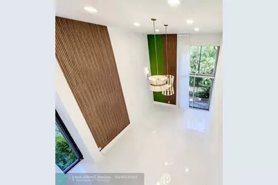 20329 W Country Club Dr, Unit #10, Miami, FL 33180 - Photo 20