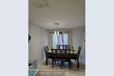 585 NW Floresta Drive, Port Saint Lucie, FL 34983 - Photo 8