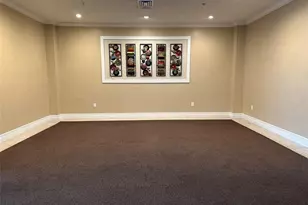 400 Kings Point Dr, Sunny Isles Beach, FL 33160 - Photo 24