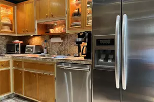 400 Kings Point Dr, Sunny Isles Beach, FL 33160 - Photo 16