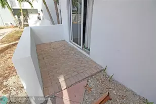 2860 NE 14th St, Pompano Beach, FL 33062 - Photo 10