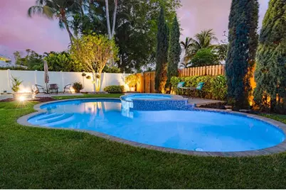 1924 NE 18th St, Fort Lauderdale, FL 33305 - Photo 10