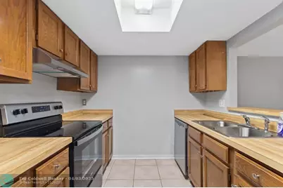 6926 SW 45th, Gainesville, FL 32608 - Photo 10