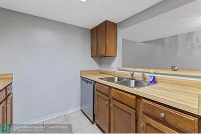 6926 SW 45th, Gainesville, FL 32608 - Photo 12