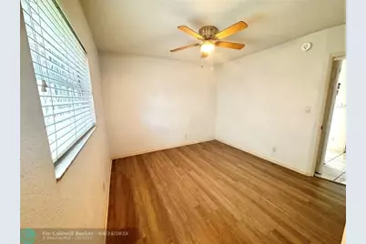 259 S Cypress Rd, Unit #509, Pompano Beach, FL 33060 - Photo 6