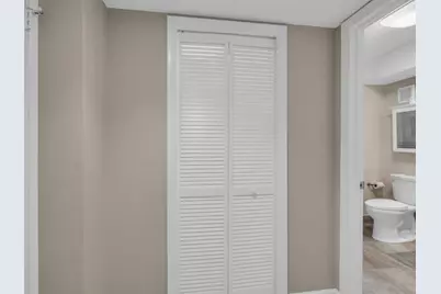 16300  Golf Club Rd, Unit #719, Weston, FL 33326 - Photo 20