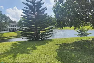 3057 Newport N, Deerfield Beach, FL 33442 - Photo 20