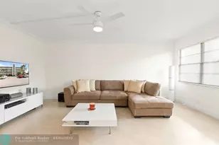 3057 Newport N, Deerfield Beach, FL 33442 - Photo 6