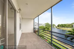 3057 Newport N, Deerfield Beach, FL 33442 - Photo 18