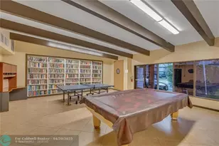 3401 N Country Club Dr, Aventura, FL 33180 - Photo 36