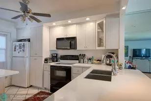 3401 N Country Club Dr, Aventura, FL 33180 - Photo 18