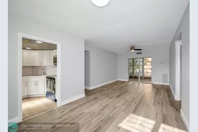 1021  Crystal Lake Dr, Unit #202, Deerfield Beach, FL 33064 - Photo 2