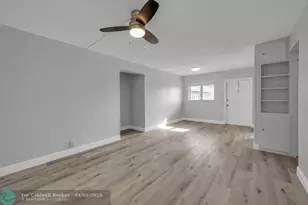 1021 Crystal Lake Dr, Deerfield Beach, FL 33064 - Photo 6