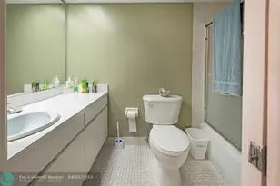 3051 N Course Dr, Pompano Beach, FL 33069 - Photo 14