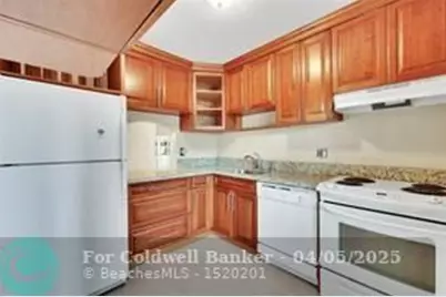 7897  Golf Circle Dr, Unit #112, Margate, FL 33063 - Photo 12