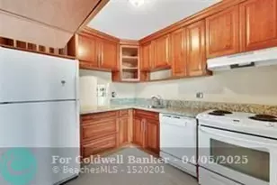 7897 Golf Cir Dr, Margate, FL 33063 - Photo 12