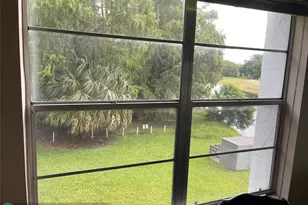 8205 NW 61st St, Tamarac, FL 33321 - Photo 4