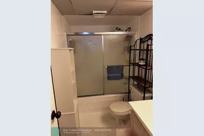 2831  Somerset Dr, Unit #118, Lauderdale Lakes, FL 33311 - Photo 4