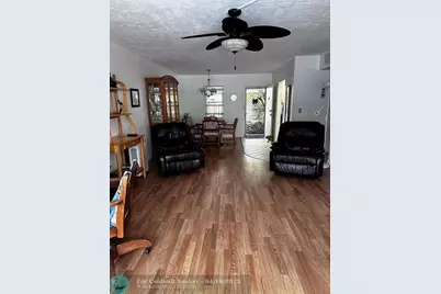 2831  Somerset Dr, Unit #118, Lauderdale Lakes, FL 33311 - Photo 12