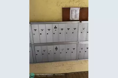 2831  Somerset Dr, Unit #118, Lauderdale Lakes, FL 33311 - Photo 24