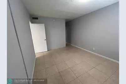 751  Pine Dr, Unit #101, Pompano Beach, FL 33060 - Photo 24