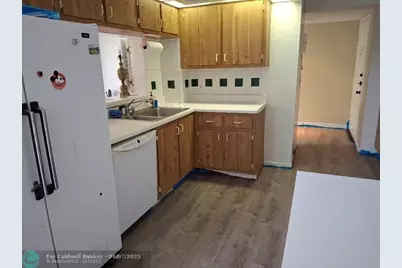 106  Lake Emerald Dr, Unit #315, Oakland Park, FL 33309 - Photo 2