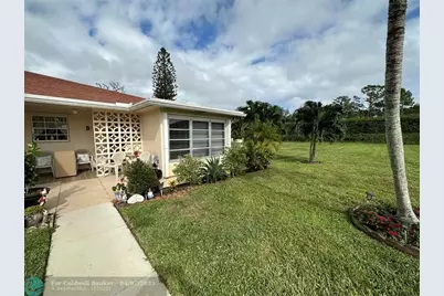 4525 NW 3rd Ct, Delray Beach, FL 33445 - Photo 2