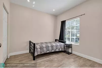 1245 SW 48th Ter, Deerfield Beach, FL 33442 - Photo 12